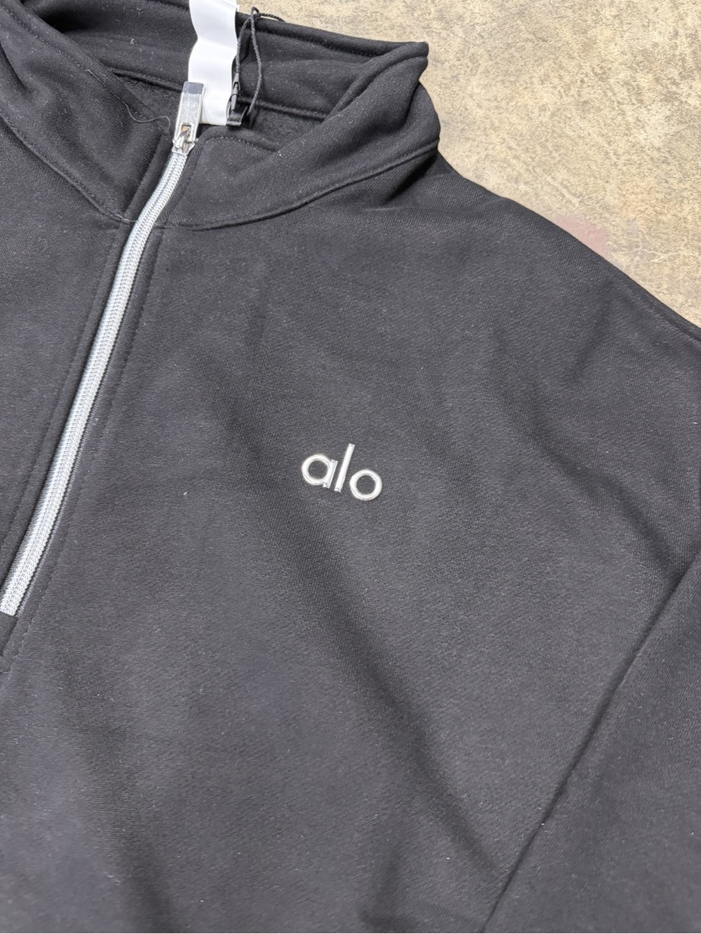 ALO Quarter Zip (Black) - Picture 2 of 3